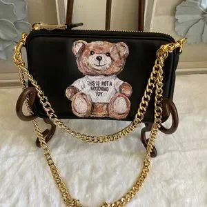 Moschino Teddy bear ジップ式ミニウォレット MOSCHINO モスキーノ Teddy Bear Studded Wallet A81088001 0196